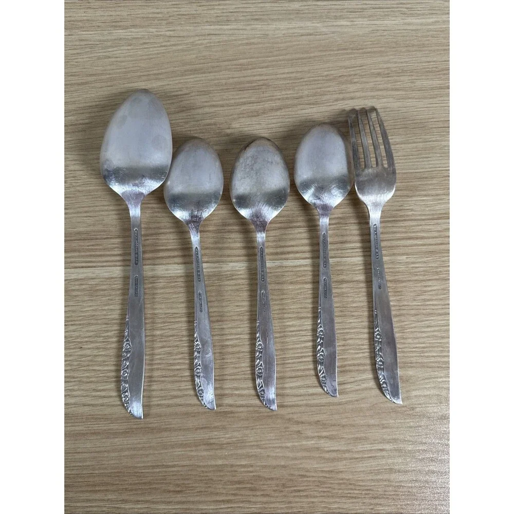Wm A Rogers Brittany Rose Flatware 5 Piece Lot 1948 Oneida AA Silverplate